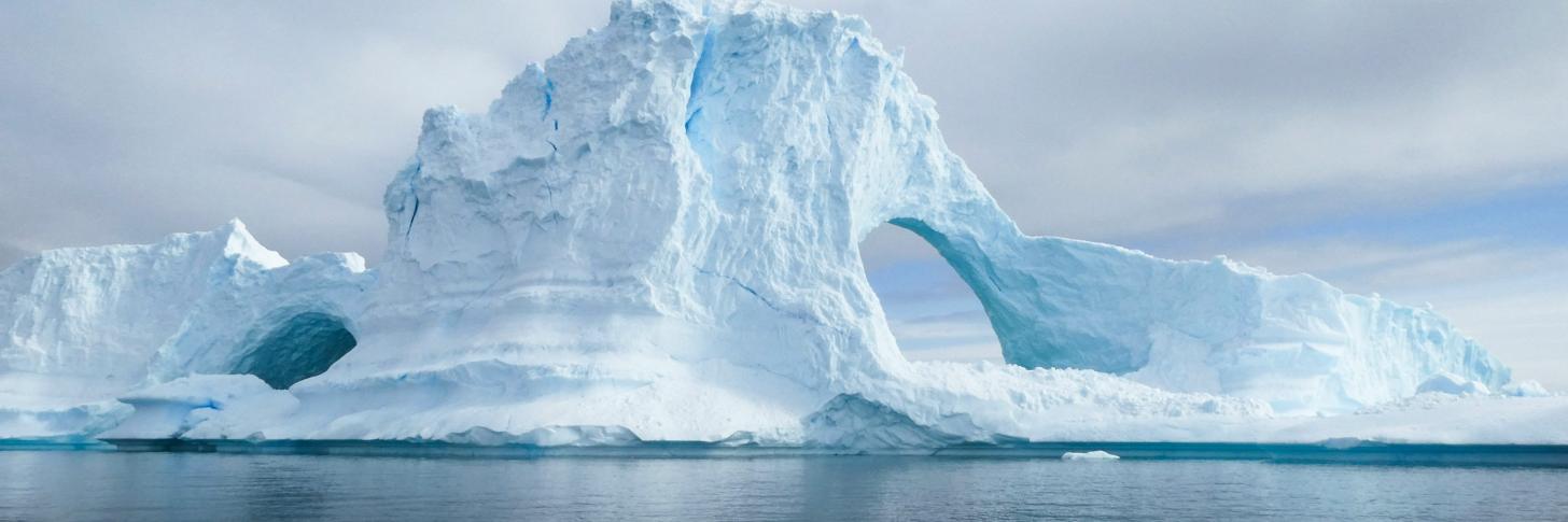 Iceberg Derek Oyen