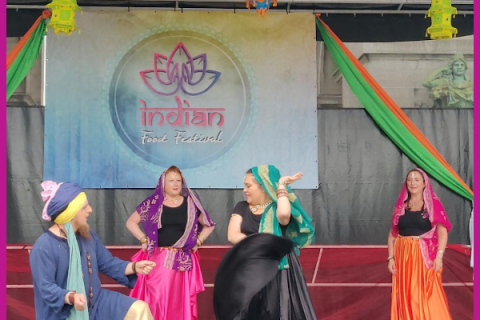 Nos élèves dansent le Bollywood à l'Indian Food Festival