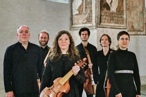 Créé par Romina Lischka en 2012, l’ensemble Hathor Consort explore la musique pour consort*, de la Renaissance à l’époque Baroque