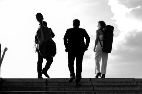 Un jeudi par mois, la Ville, la Province et la Philharmonique de Namur vous invitent à une exploration musicale pour oreilles curieuses.